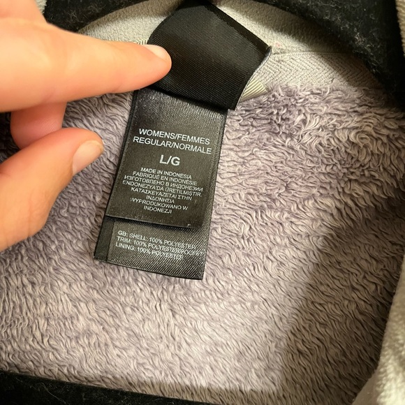 North Face fuzzy jacket size large - Picture 7 of 7